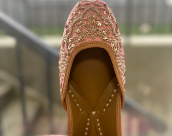 Punjabi Jutti | Embroidered Handicrafts |Ethnic sandal | Pearl  | bridesmaid gift | Khussa | Mojaris | Desi Jutti | Bridal shoes | Footwear|