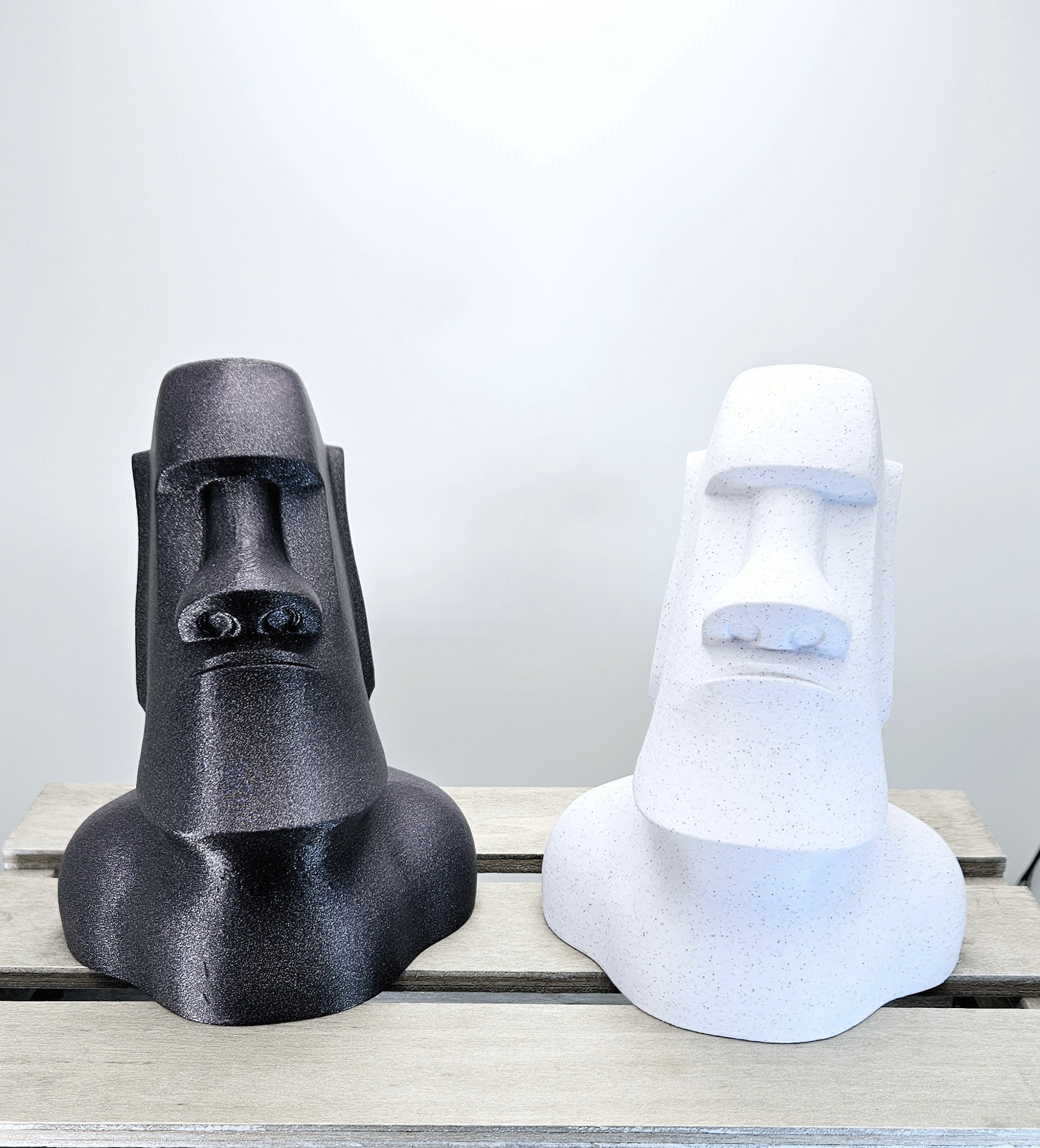 Moai Glasses Holder Novelty Gift, 3D Printed Rock Face, Sunglasses