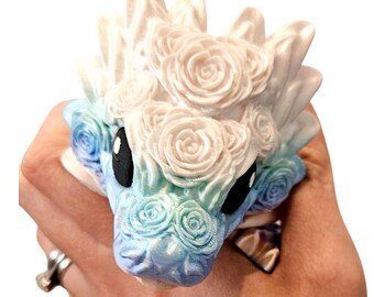 3D Printed Baby Rose Heart Dragon – Articulated Fantasy Dragon, Cute Gift, Desk Companion, Mythical Creature Decor