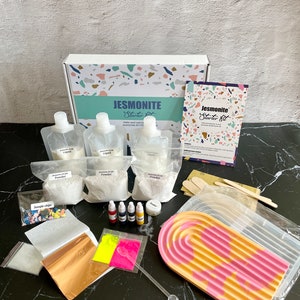 Jesmonite AC100 Starter Kit, Geometry tray mold kit