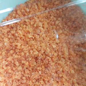 Foaming Himalayan bath salts image 3