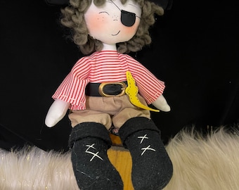 Bambola pirata fatta a mano