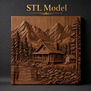 Puede incluir: Un panel cuadrado de madera tallada en relieve que muestra una cabaña junto a un lago, rodeada de pinos y montañas. El texto STL Model está centrado en la parte superior. El diseño muestra texturas detalladas de troncos, agua y rocas.