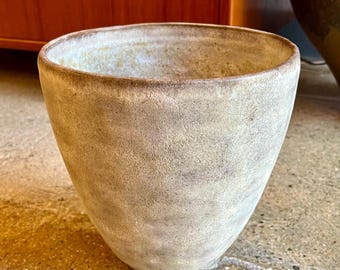 Early Gertrud + Otto Natzler Pottery Vessel: Lava Glaze, Signed