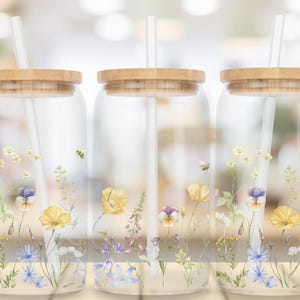 WildFlower Bee Sipper Glass 16oz, Floral Iced Coffee Cup, Libbey Glass Can, Glass Tumbler Cup with Lid & Straw, House Warming Gifts New Home