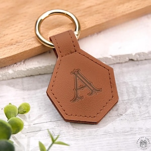 Clip con iniziale magnetica per cappello: monogramma personalizzato - Pelle PU, clip per borsa da viaggio, supporto per visiera parasole