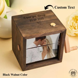 Custom Photo and Music Flipbook Frame Engraved Text Animation Machine Hand-cranked Photo Album with Light Anniversary Gifts Couple Gifts