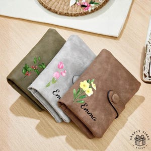 Birth Flower Wallet Custom Floral Gift, Engraved Slim PU Leather (Compact Card Holder, Personalized, Durable)