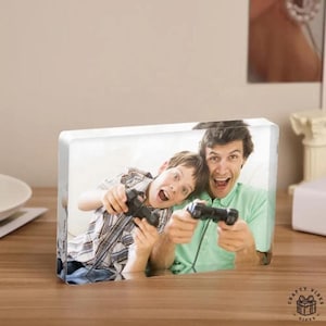 Bloque acrílico personalizado para exhibición de fotos: Decoración moderna y transparente para escritorio, impresión resistente a la decoloración por rayos UV (15 x 10 cm y 20 x 15 cm, listo para regalar).