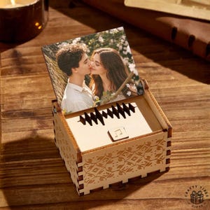 Custom Wooden Music Box: Personalized Engraved Keepsake, Portable Song Player | Wood, Voice Recording Gift | 6.1x4.9x4.2cm