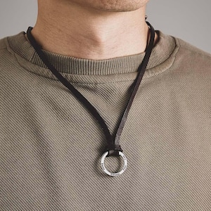 Collar de cuero personalizado para hombre, colgante con nombre grabado, joyería de cumpleaños y aniversario, cordón de PU, estilo minimalista, regalo para él