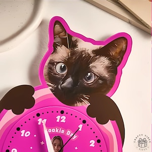 Cat and owner custom clock, perfect for pet-themed wall decoration.
