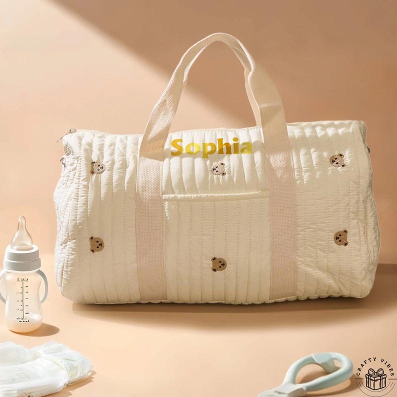 Custom bear print maternity bag with name embroidery, ideal pregnancy gift for mom-to-be
Large canvas hospital bag with baby name printed on the front.