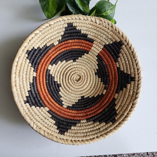 Vintage Southwest Navajo inspired Bowl, 8-10 Inches, Handwoven Traditional Home Decor, Native American Indian Design