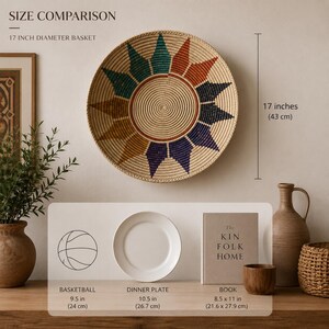 Cesto de parede trançado à mão, 43 cm de largura, 15 cm de profundidade, com estampa radial multicolorida em arco-íris | Decoração de parede boho, presente de comércio justo