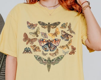 Vintage Moth Shirt, Cottagecore Aesthetic Shirt, Nature Lover T-shirt, Bug Shirt, Goblin Core Clothing, Gift for Her, Insect Shirt, Moth Tee