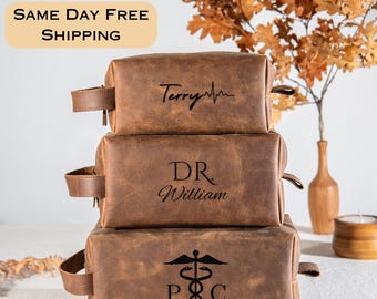 Personalized Leather Toiletry Bag for Physician, Physicians Day Doctor Gift, Medical School Graduation Gift for Him, Medical Student Gift