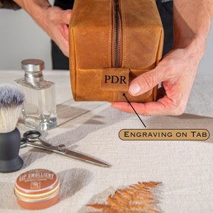 Christmas Gift for Men, Personalized Groomsmen Gifts, Handmade Leather Toiletry Bag, Custom Groomsmen Wedding Gift, Gift for Him, Anniversary Gift, Personalized Gifts, Gift for Husband Dad Man Boyfriend Graduation, Handmade Full Grain Cowhide, Xmas