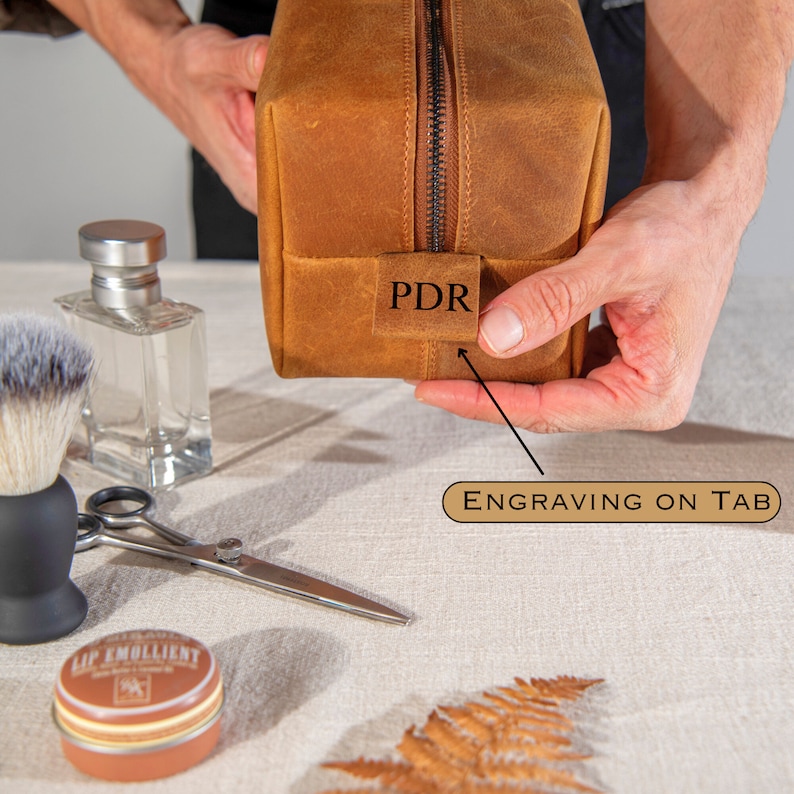 Christmas Gift for Men, Personalized Groomsmen Gifts, Handmade Leather Toiletry Bag, Custom Groomsmen Wedding Gift, Gift for Him, Anniversary Gift, Personalized Gifts, Gift for Husband Dad Man Boyfriend Graduation, Handmade Full Grain Cowhide, Xmas