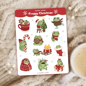 Puede incluir: Una hoja de pegatinas con un borde rojo que presenta varias ilustraciones de ranas verdes en escenas navideñas festivas. Las ranas se representan con un árbol de Navidad, patinando sobre hielo y sosteniendo regalos. El texto "Froggy Christmas" y "Lavender Loots" es visible.