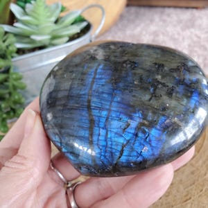 Labradorite Heart Crystal with Stand, High Quality Flash Labradorite, Balances Hormones, Infertility, Reduces Stress, Improves Memory