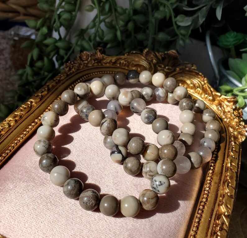 Natural Volcano Agate Bracelet, 8mm, Choose your size, UV Reaction, Natural Volcano Agate Crystal, Crystal Beaded Bracelet image 3