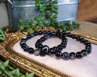 Black Lace Agate Bracelet, Faceted 8mm Beaded Bracelet, Crystal Bracelet, Agate Bracelet, Abundance, Protection, Courage, Strength, Peace