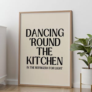 Tanzen rund um die Küche Druck, trendige Wandkunst, Typografie Druck, Taylor Art, Retro Wanddekor, Wohnkultur, digitaler Download