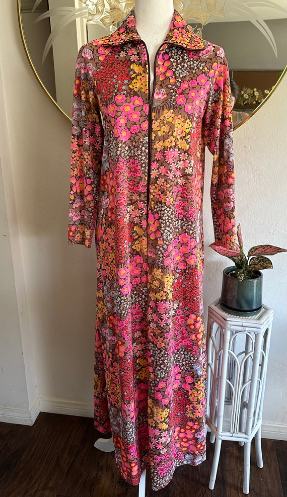 Vintage 70’s Butterfield 8 Floral Lounge Dress - image 2