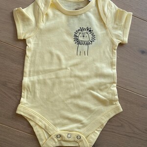 Baby bodysuit short sleeve yellow