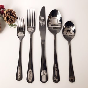 5-teiliges schwarzes Silber-Geschenkset - Semi Truck Collection • Küchenutensilien • Utensilien • Einzigartiges Geschenk • Individuell gravierte • Personalisierte Sets •