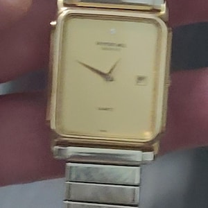 Rare Vintage  Unisex 1980's Swiss made Raymond Weil model 5600 , 18kt Gold Electroplated watch
