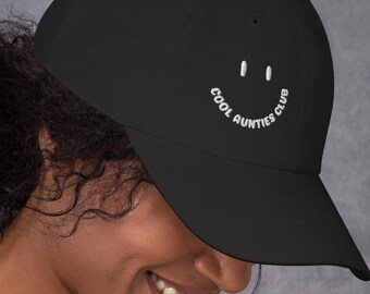 Cool Aunties Club Embroidered Hat – Funny Gift for Cool Aunt, Aesthetic Vintage Style Smiley Face Cap, Trendy Gift Idea for Women