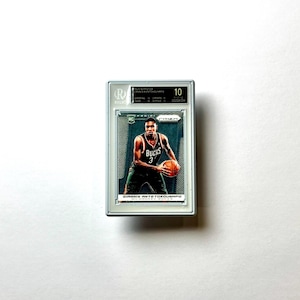 Pin: 2013-14 Giannis Antetokounmpo Prizm Rookie Graded 10 Enamel Pin