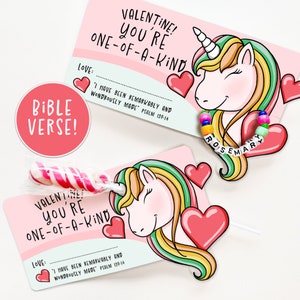 Kinder Christian Valentinstag Karte Hand gezeichnet | Einhorn Lollipop Regenbogen Freundschaft Armband Mädchen | Schulklassenbörse | Bibel Vers Valentine