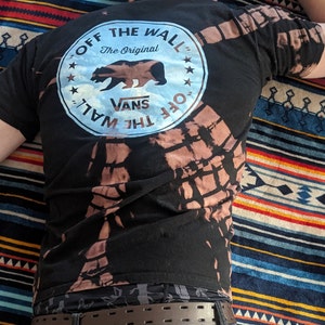 VANS OFF THE Wall 1966 Long Sleeve T Shirt in Size Medium 50