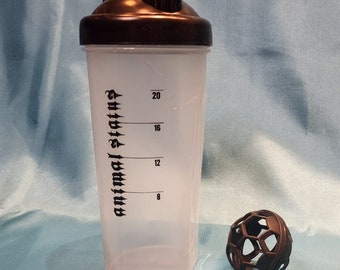 Protein Shaker Bottle with Bold, Easy-to-See Measurement Lines