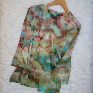 Size XXL Hand-Dyed 3/4 Sleeve T-shirt / Women&#39;s T-shirt / Women&#39;s Top / Blouse / Colorful T-shirt / Wearable Art / Bohemian shirt