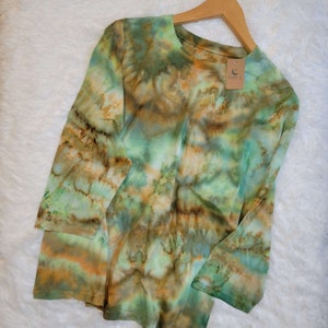 Size XXL Hand-Dyed 3/4 Sleeve T-shirt / Women&#39;s T-shirt / Women&#39;s Top / Blouse / Colorful T-shirt / Wearable Art / Bohemian shirt