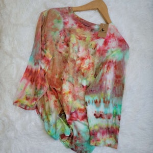 Size XL Hand-Dyed 3/4 Sleeve T-shirt / Women&#39;s T-shirt / Women&#39;s Top / Blouse / Colorful T-shirt / Wearable Art / Bohemian shirt