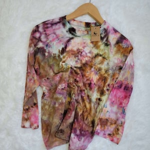 Size S Hand-Dyed 3/4 Sleeve T-shirt / Women&#39;s T-shirt / Women&#39;s Top / Blouse / Colorful T-shirt / Wearable Art / Bohemian shirt