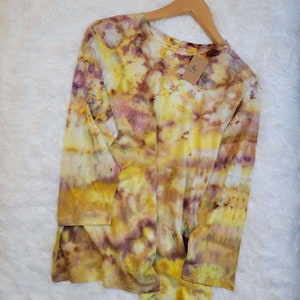 Size XL Hand-Dyed 3/4 Sleeve T-shirt / Women&#39;s T-shirt / Women&#39;s Top / Blouse / Colorful T-shirt / Wearable Art / Bohemian shirt