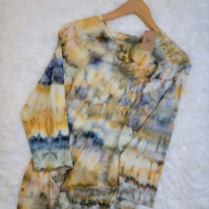 Size XL Hand-Dyed 3/4 Sleeve T-shirt / Women&#39;s T-shirt / Women&#39;s Top / Blouse / Colorful T-shirt / Wearable Art / Bohemian shirt