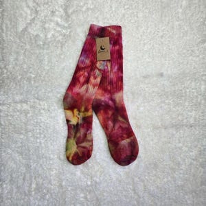 Size 6-12 Unique Hand Dyed Socks, Colorful Socks, Unisex Socks, Tie Dye Socks, Hand Dyed Crew Socks, Vibrant Tie-Dye Colors, Vintage socks