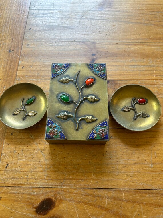 Pre-war China ornate brass box with 2 bowls with … - image 8