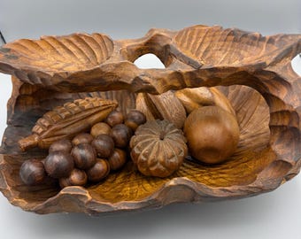 1960’s wooden fruit basket with fruit, wood art