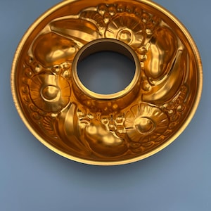 Copper colored aluminum fruit pattern jello mold