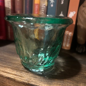 Vintage green glass scalloped bubble vase