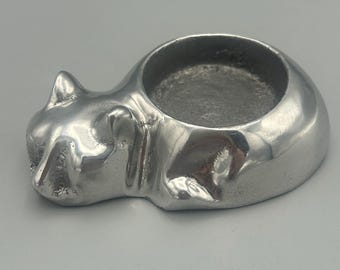 Silver metal tealight candleholder cat