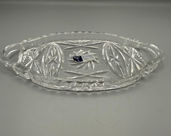 24% Polish crystal tray with pinwheel cut pattern in center with thumbnail details with tab handles